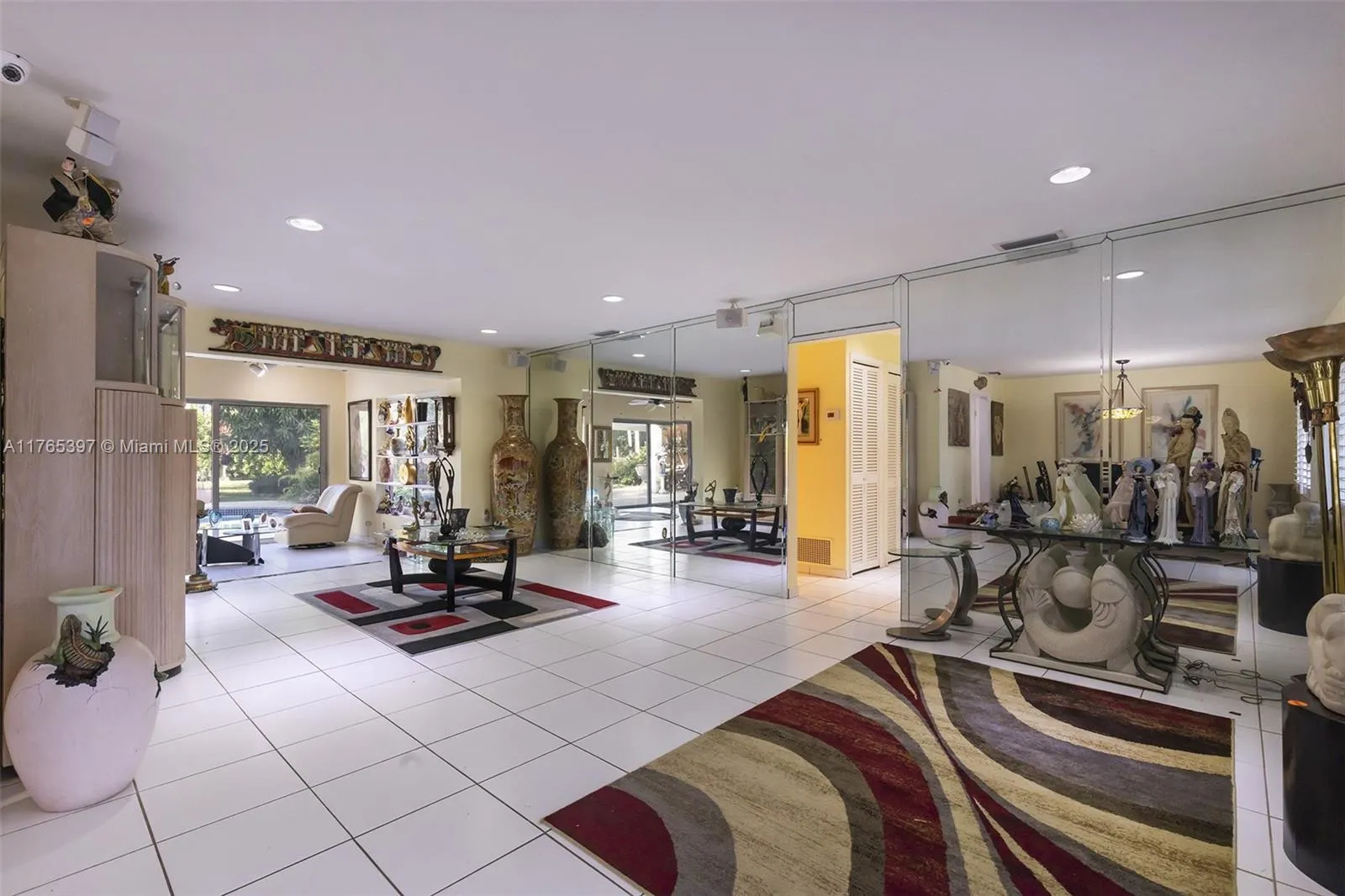 Pinecrest, Florida 33156, United States, 4 Bedrooms Bedrooms, ,3 BathroomsBathrooms,Residential,Pending,91646
