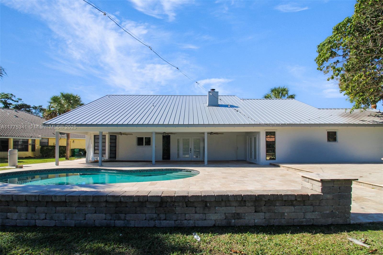 FEATHERTREE - Residential