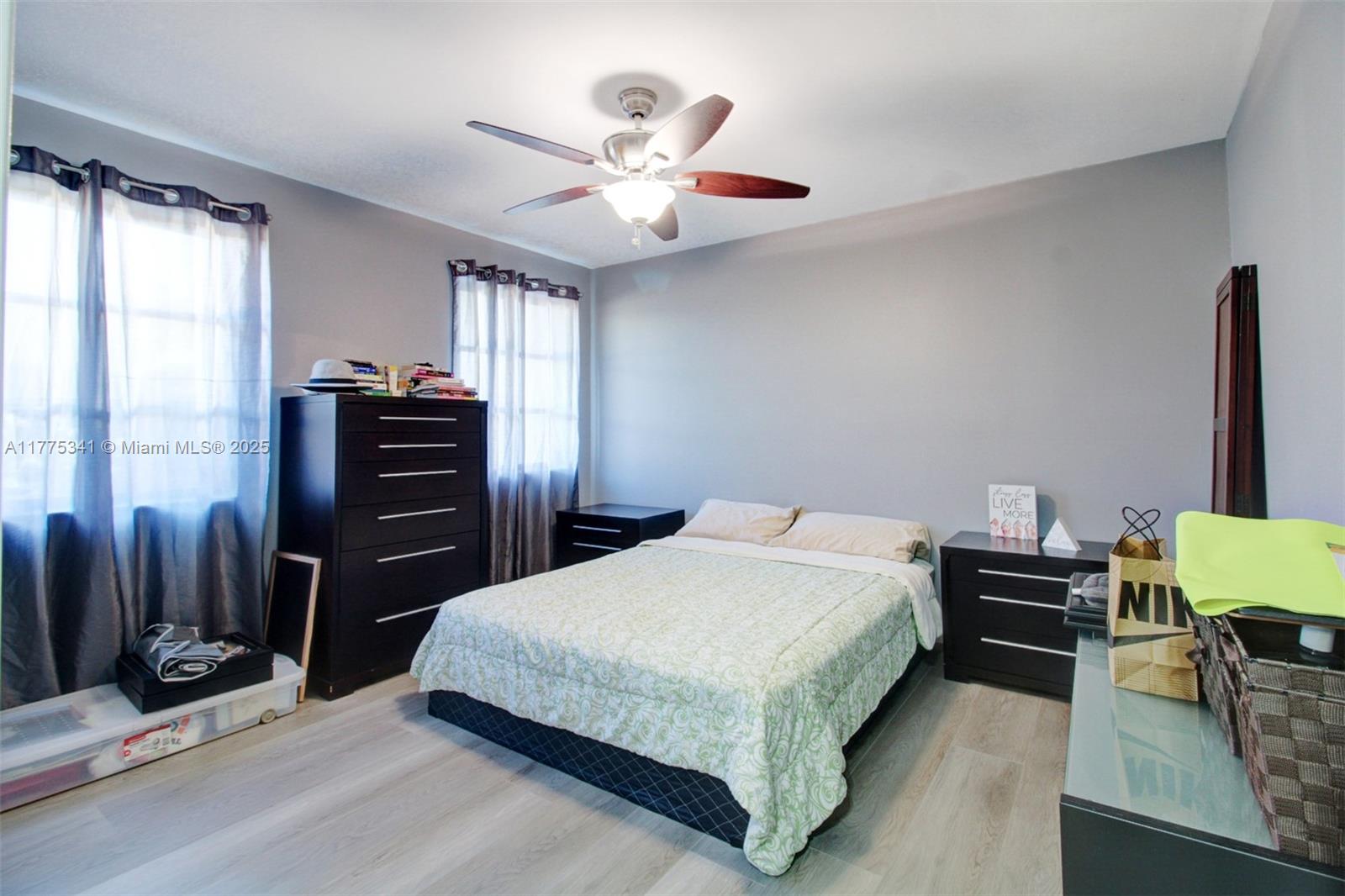 FEATHERTREE - Residential