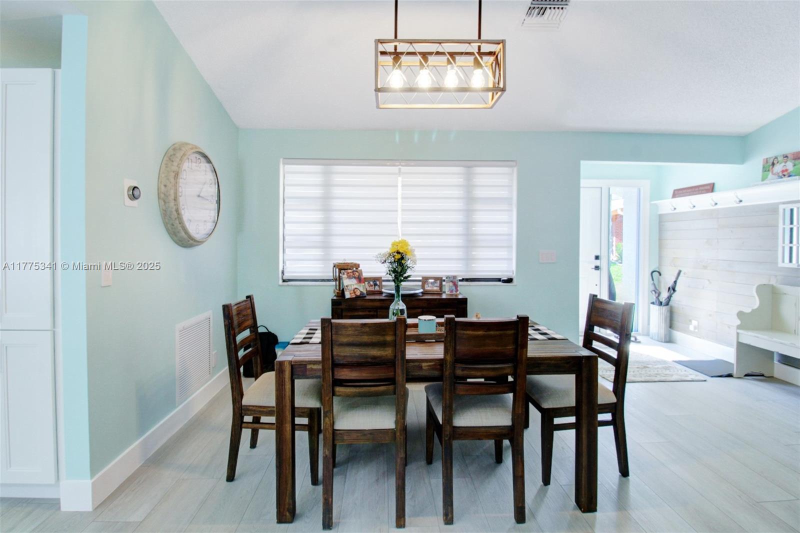 FEATHERTREE - Residential