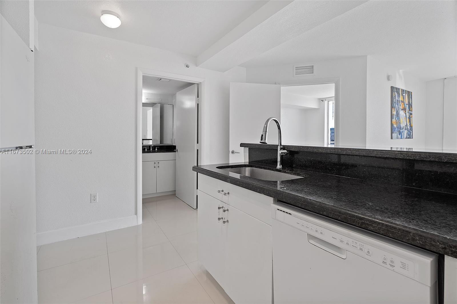 SAN LORENZO CONDO - Residential
