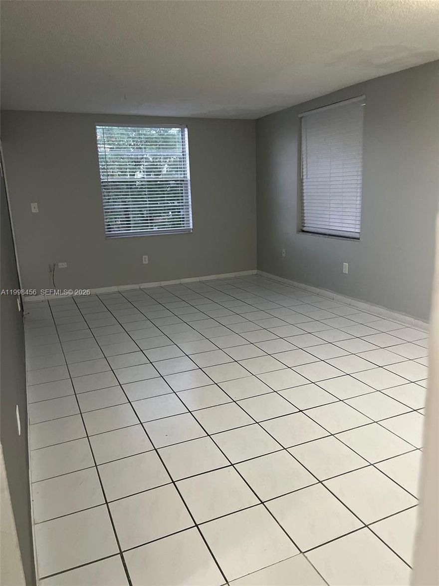 Great location walking distance to shops, restaurants, public transit and major highways. Spacious master bedroom with en-suite bathroom and walk-in closet, second bedroom perfect for guests, office, or nursery. The community offers gated doors for entry and community pool.