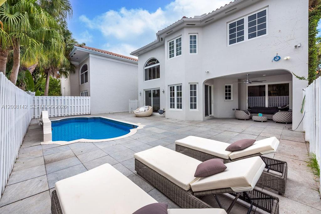 GOLDEN GATE ESTATES & MAR - Residential