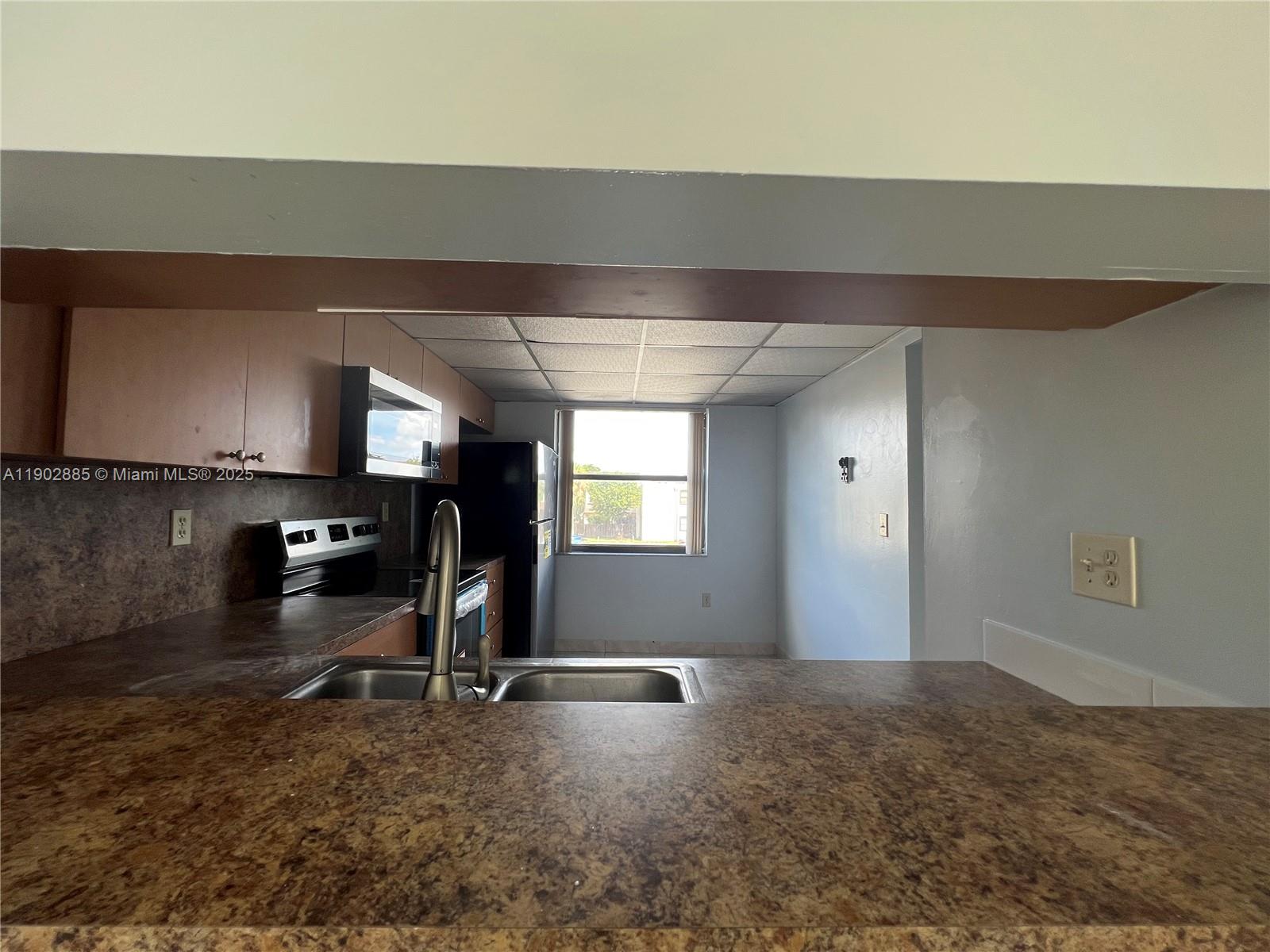 INDIAN LAKE VILLAGE II CO - Residential Lease