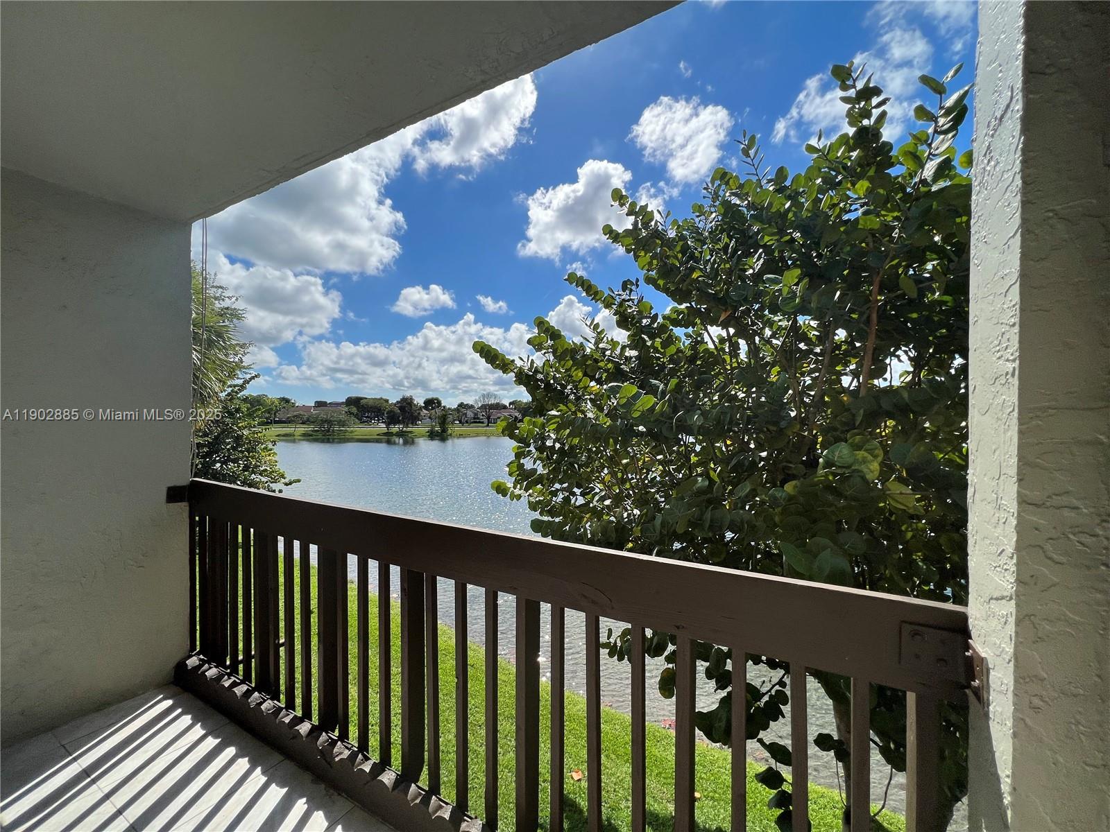 INDIAN LAKE VILLAGE II CO - Residential Lease