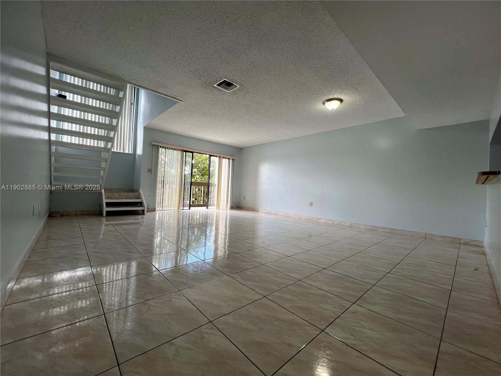 INDIAN LAKE VILLAGE II CO - Residential Lease