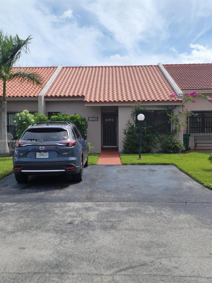 14723 Sw 61st Ter, Miami, Broward County, Florida - 3 Bedrooms  
2 Bathrooms - 