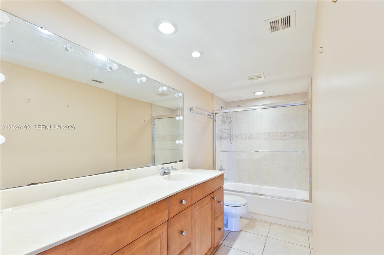 CORONADO CONDO - TOWER III - Residential