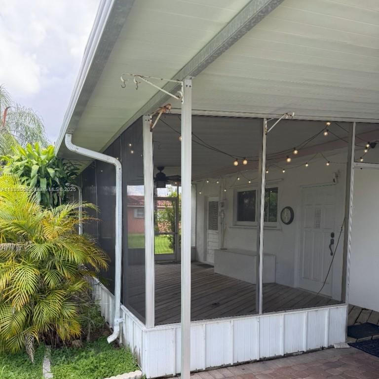 1650 SW 71st Pl
