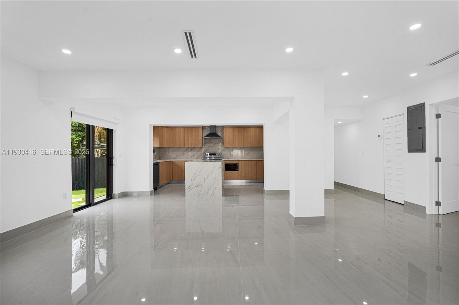 BRICKELL ESTATES - Residential