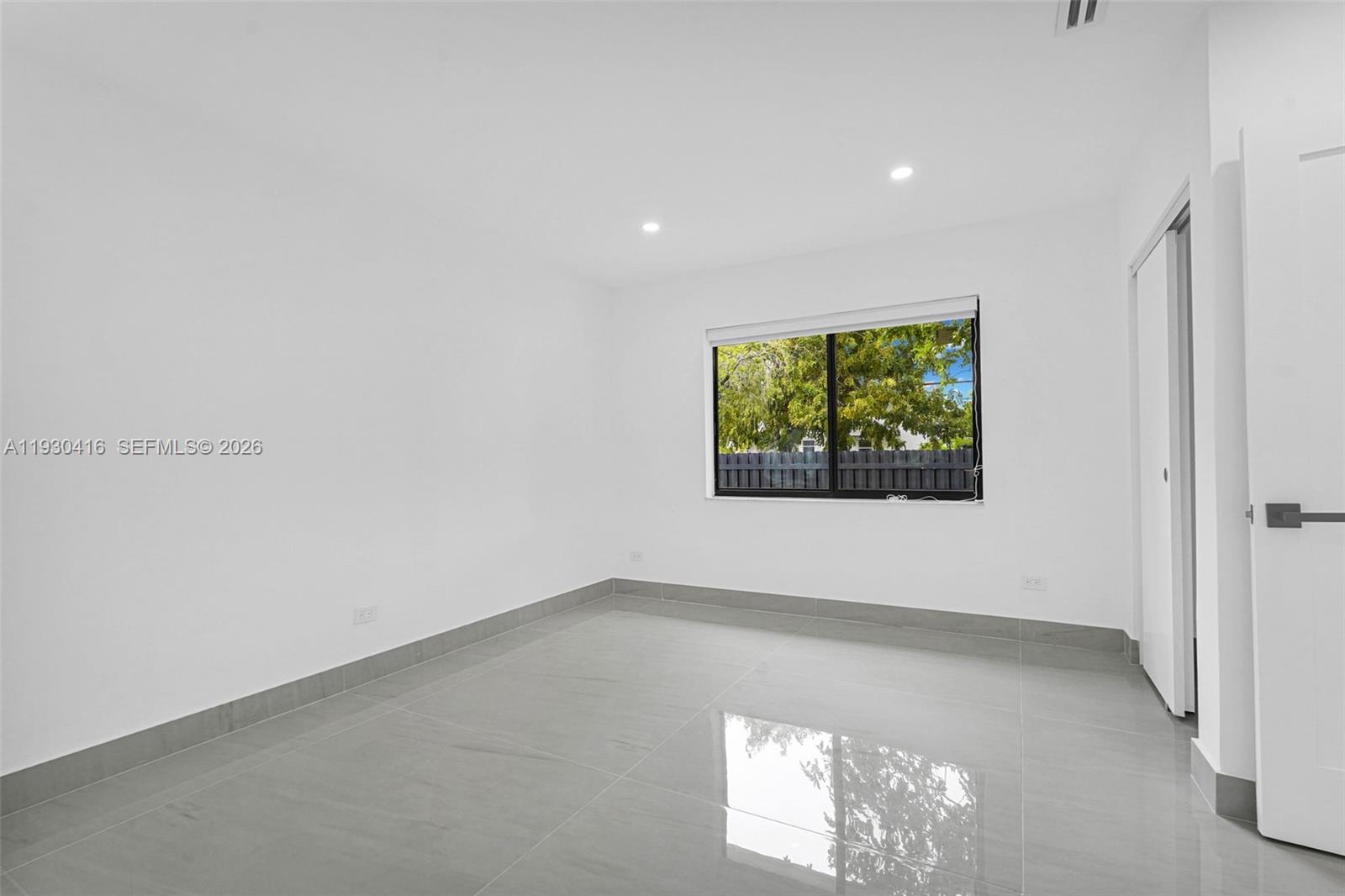 BRICKELL ESTATES - Residential