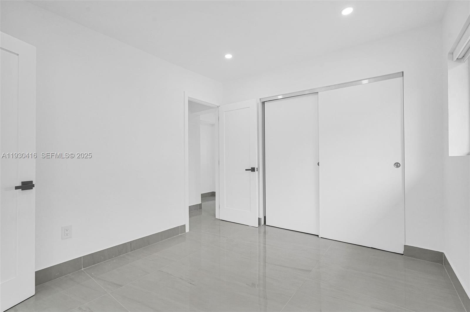 BRICKELL ESTATES - Residential