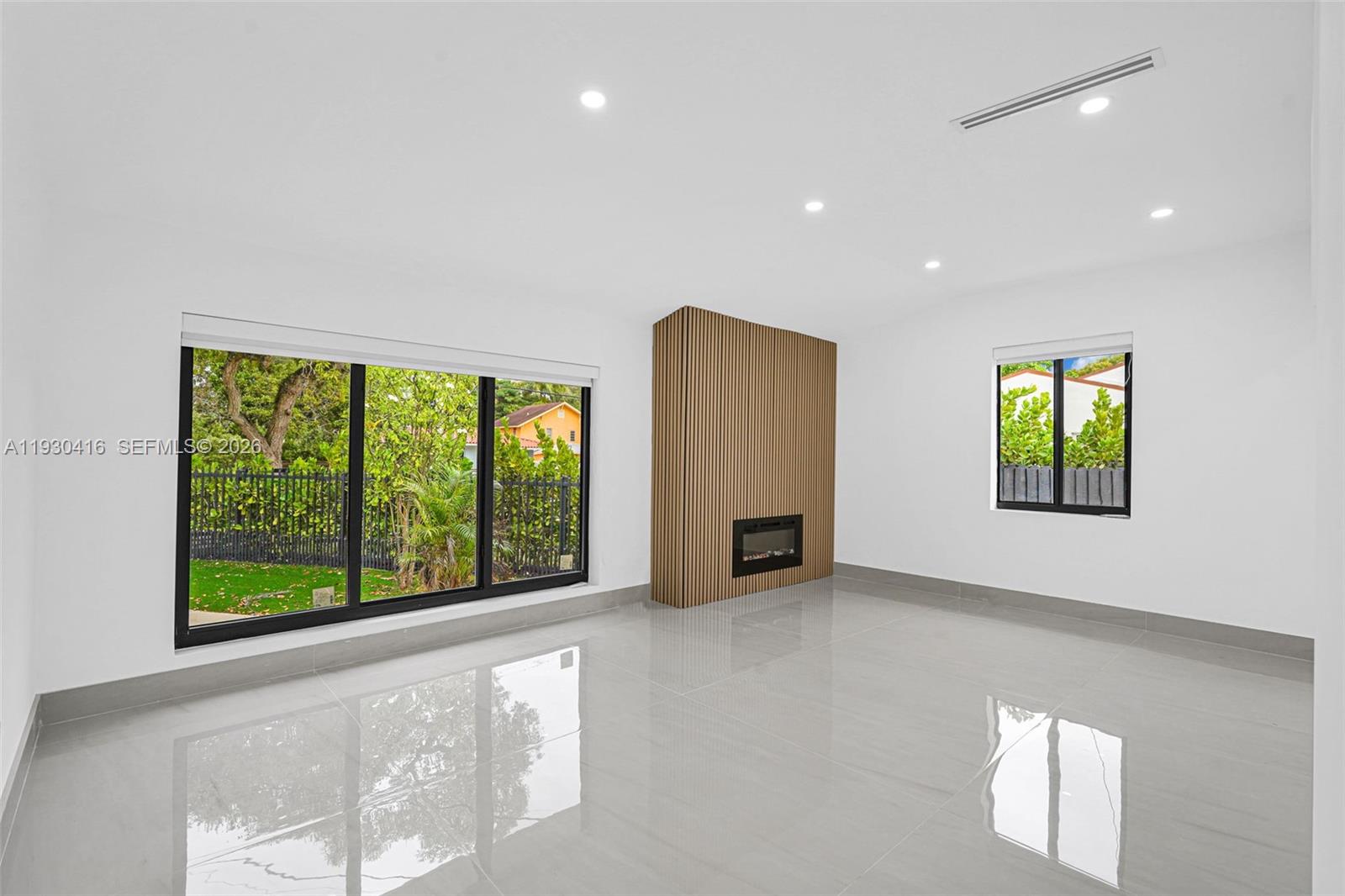 BRICKELL ESTATES - Residential