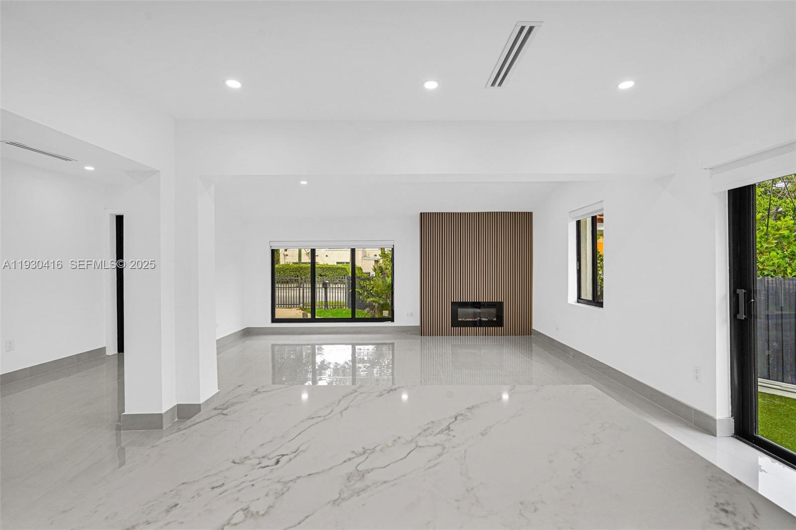 BRICKELL ESTATES - Residential