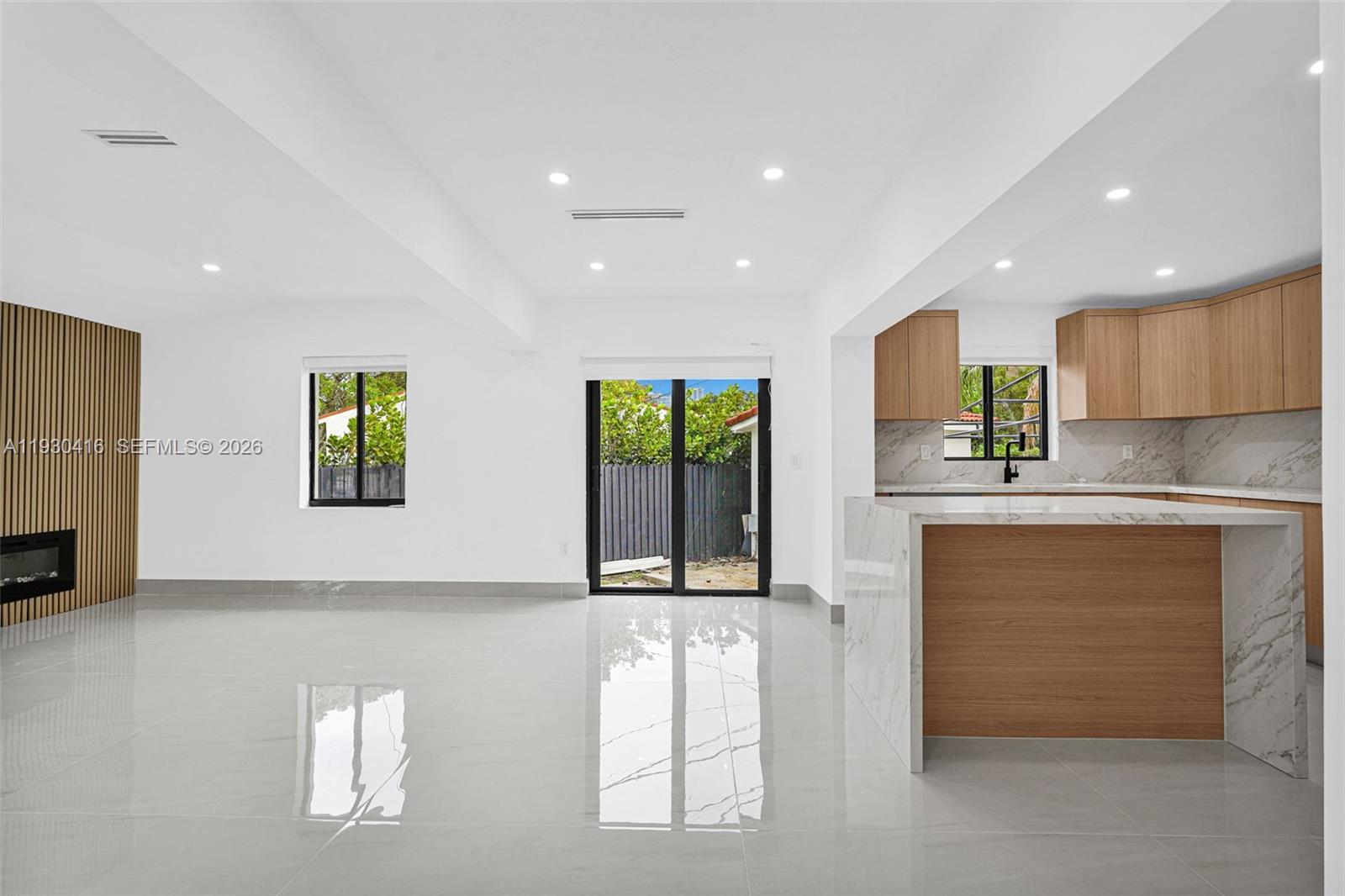 BRICKELL ESTATES - Residential