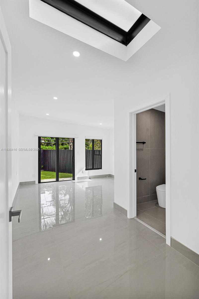 BRICKELL ESTATES - Residential