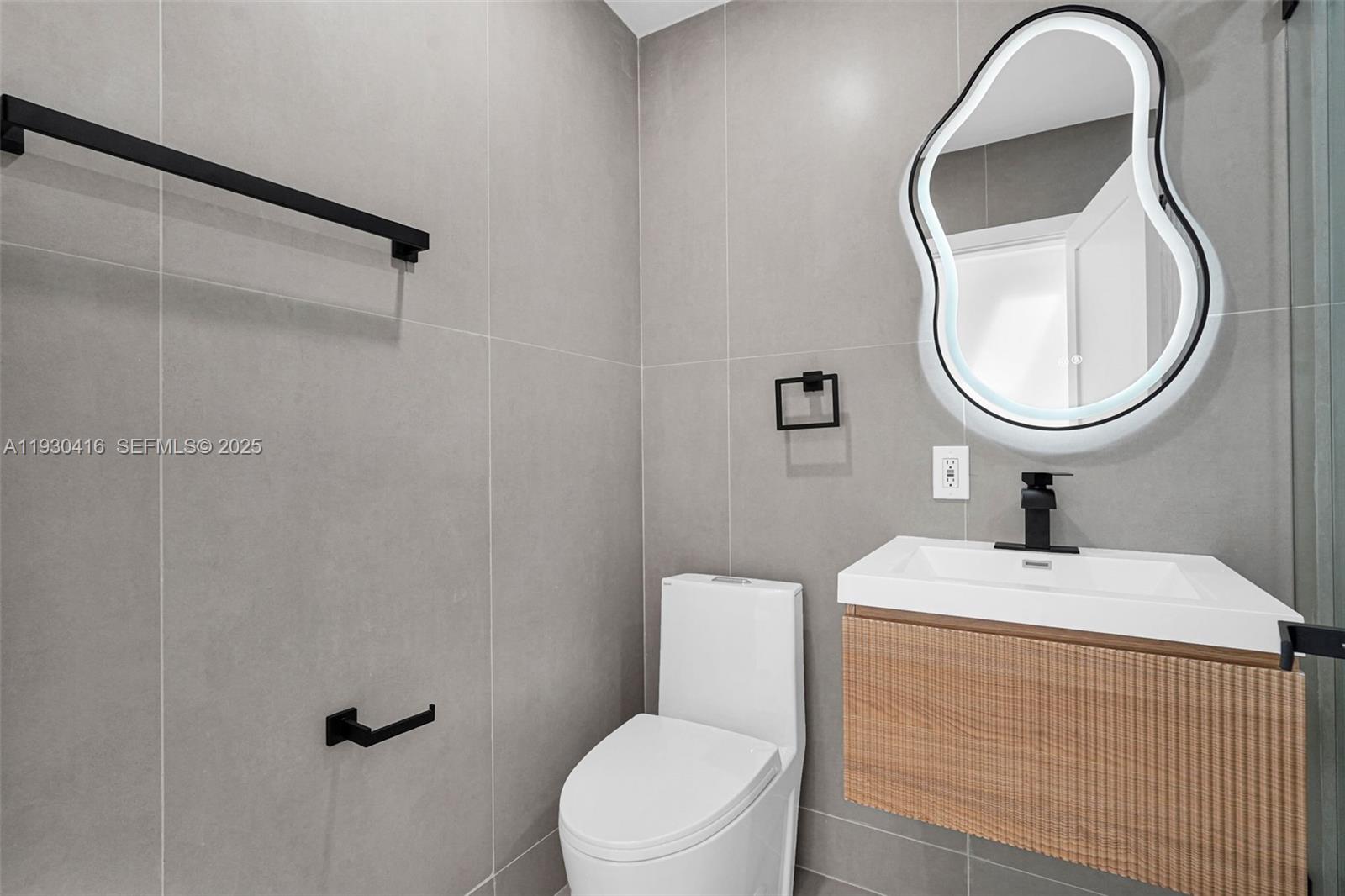 BRICKELL ESTATES - Residential