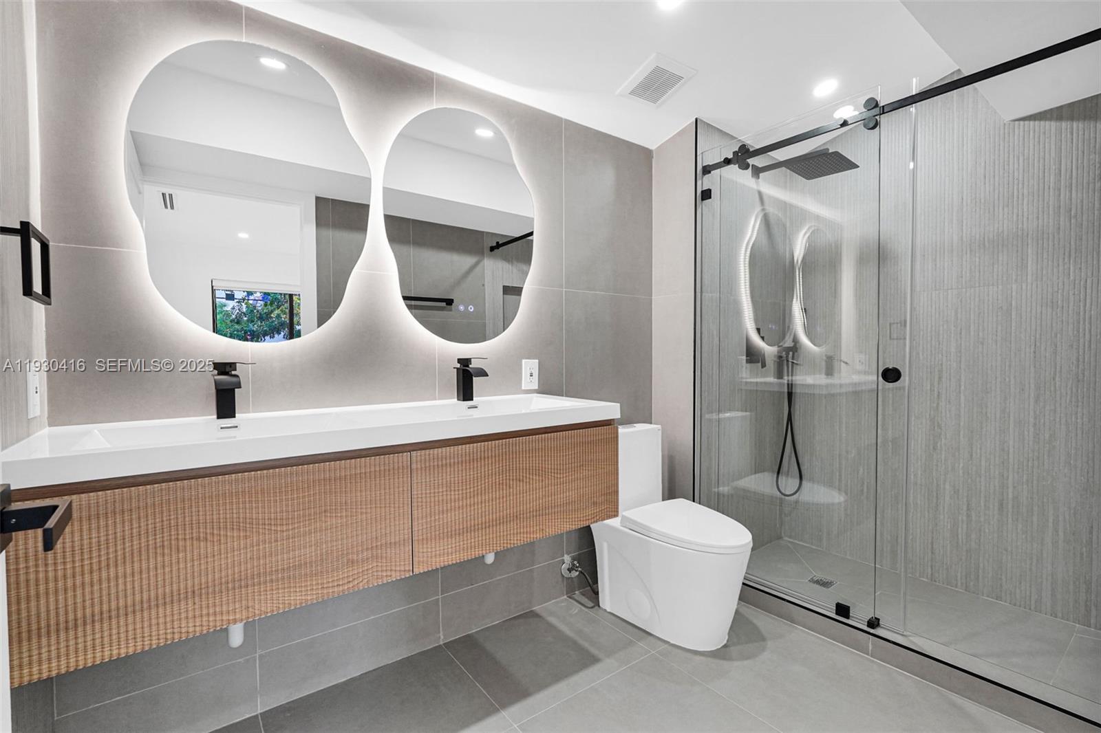 BRICKELL ESTATES - Residential