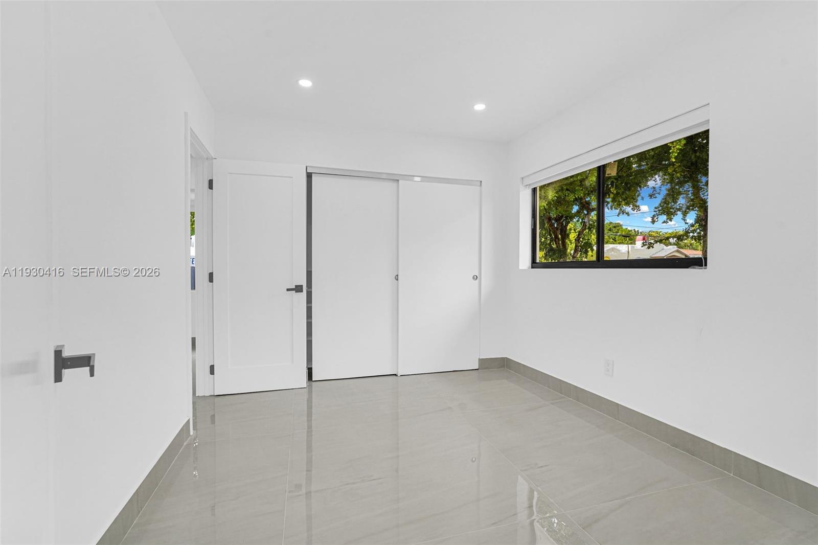 BRICKELL ESTATES - Residential