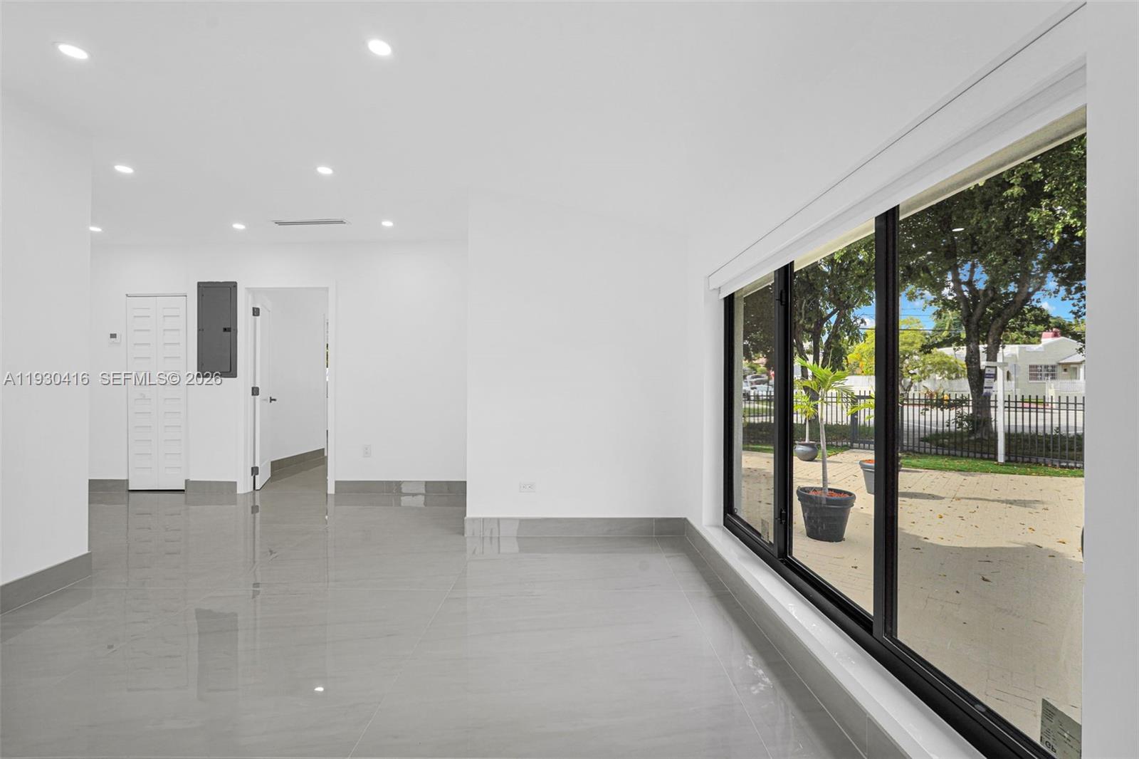 BRICKELL ESTATES - Residential