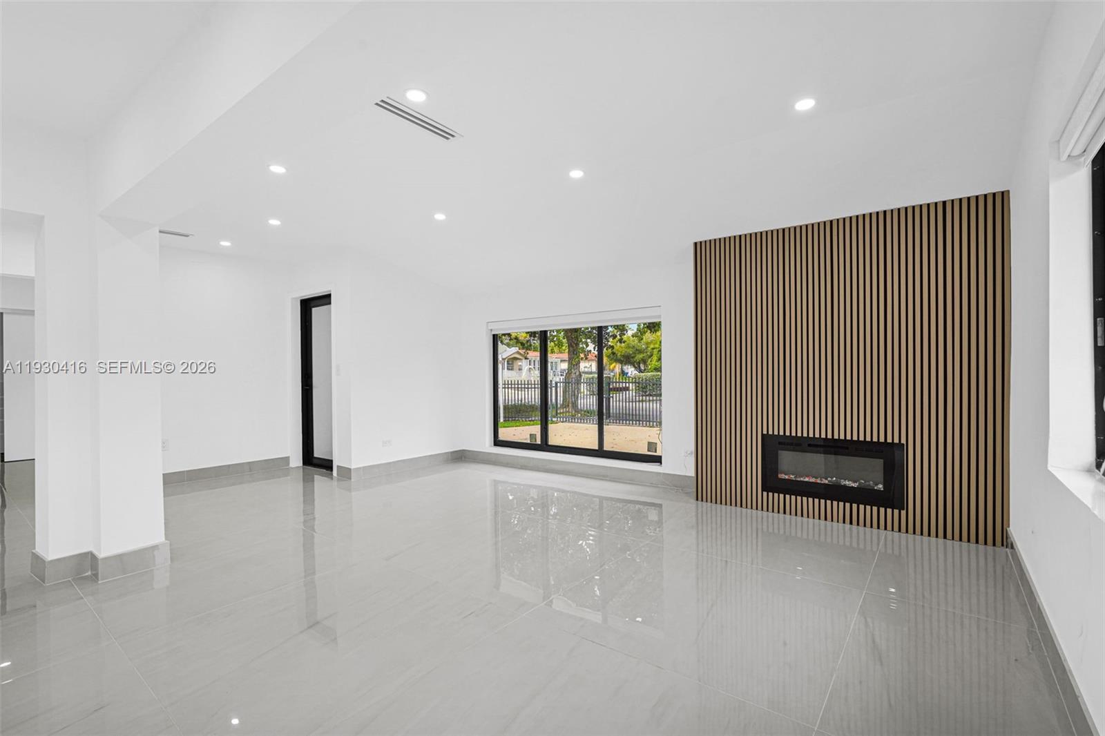 BRICKELL ESTATES - Residential