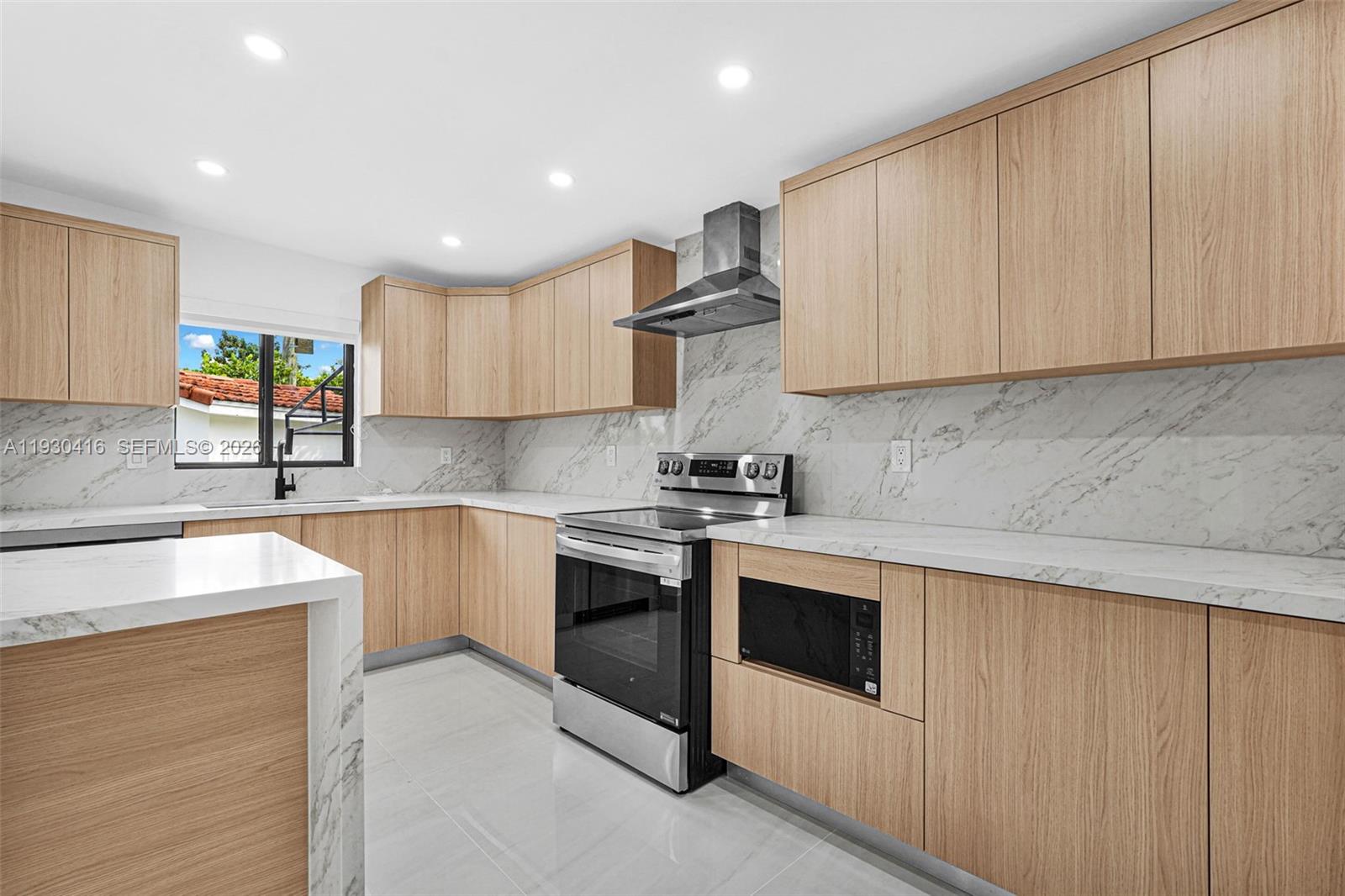 BRICKELL ESTATES - Residential