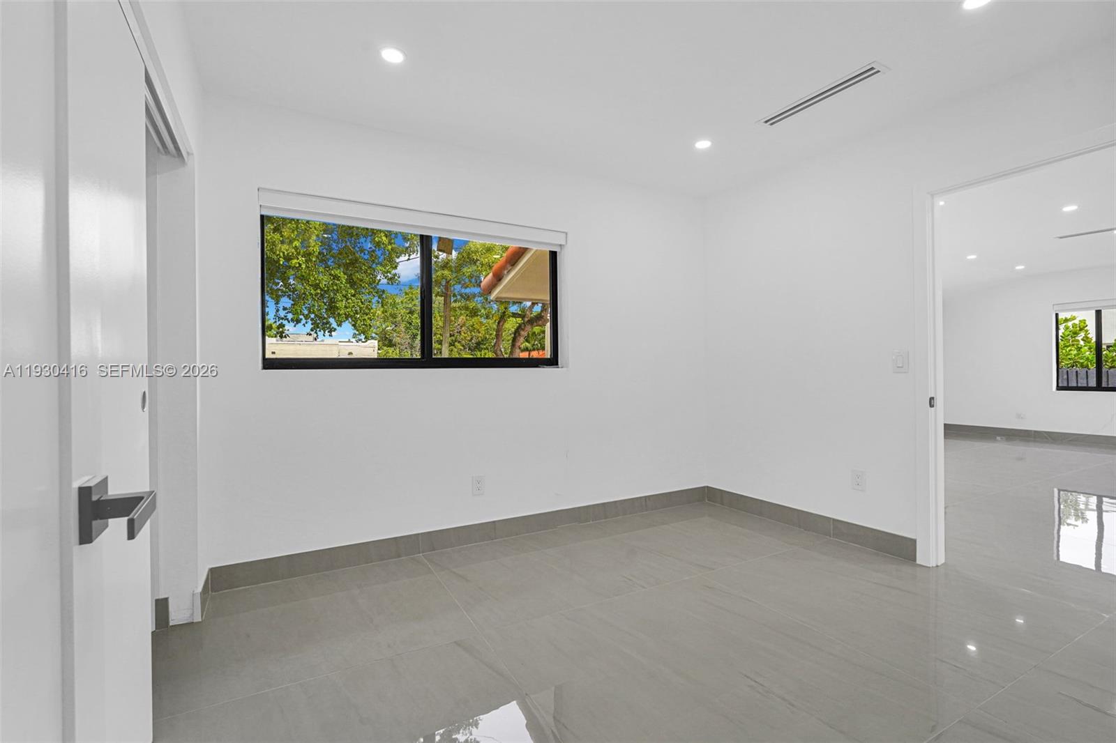 BRICKELL ESTATES - Residential