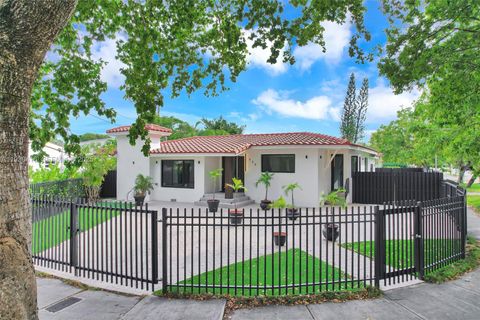 998 SW 11th St Miami FL 33129