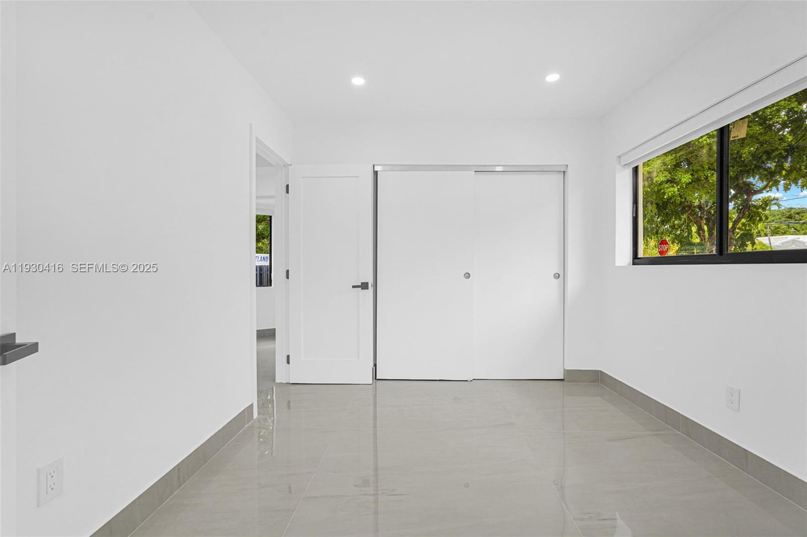 BRICKELL ESTATES - Residential