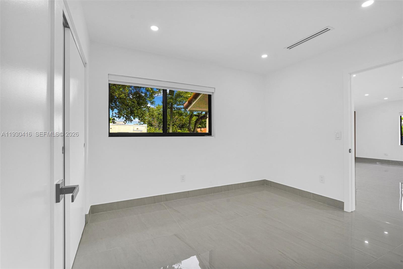 BRICKELL ESTATES - Residential