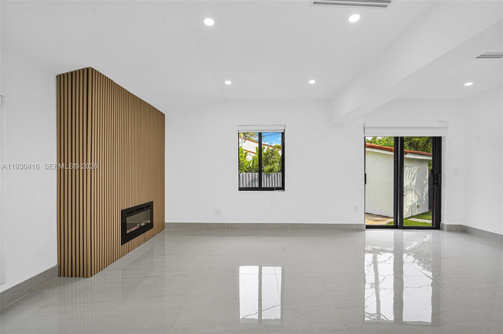 BRICKELL ESTATES - Residential