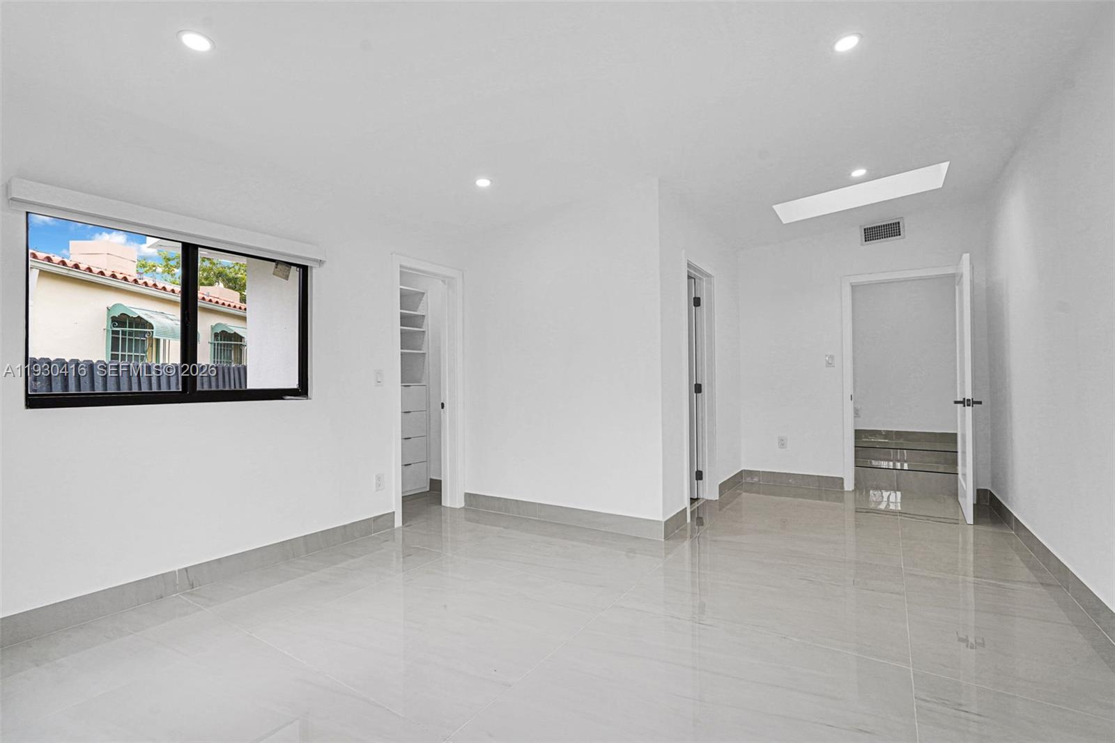 BRICKELL ESTATES - Residential