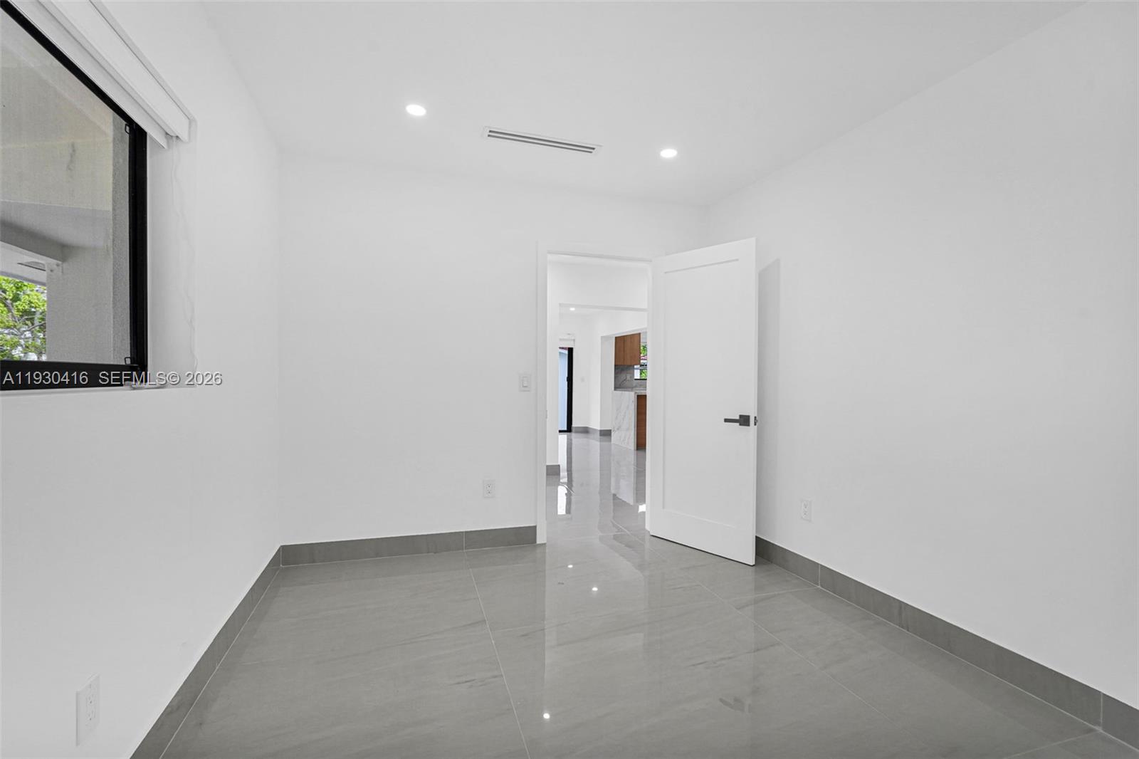 BRICKELL ESTATES - Residential