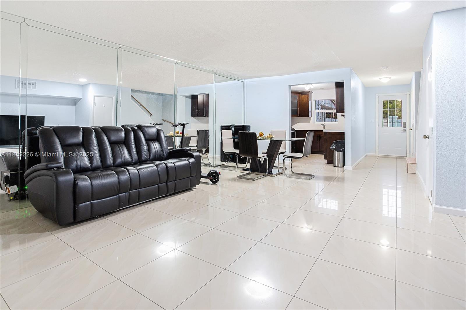 LAKE ORLEANS WEST - Residential