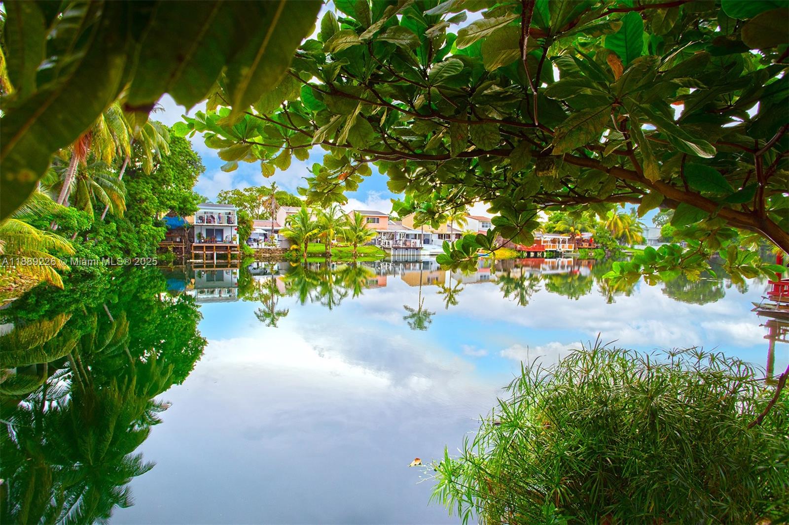 LAKE ORLEANS WEST - Residential