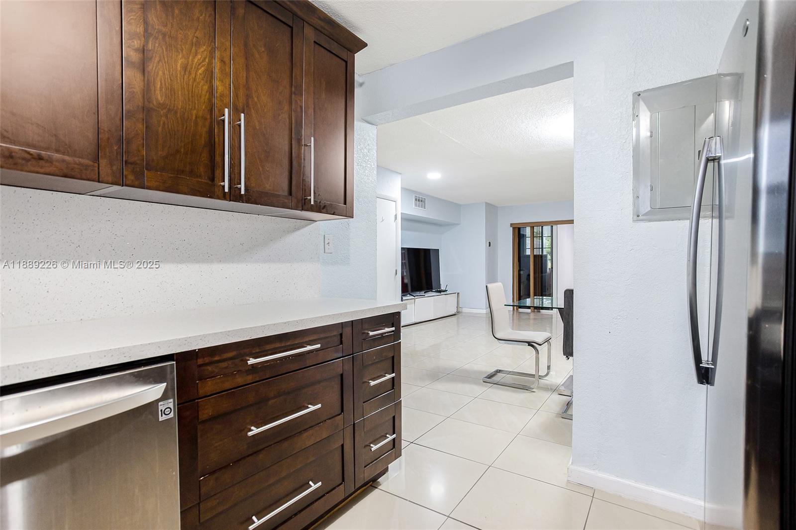 LAKE ORLEANS WEST - Residential