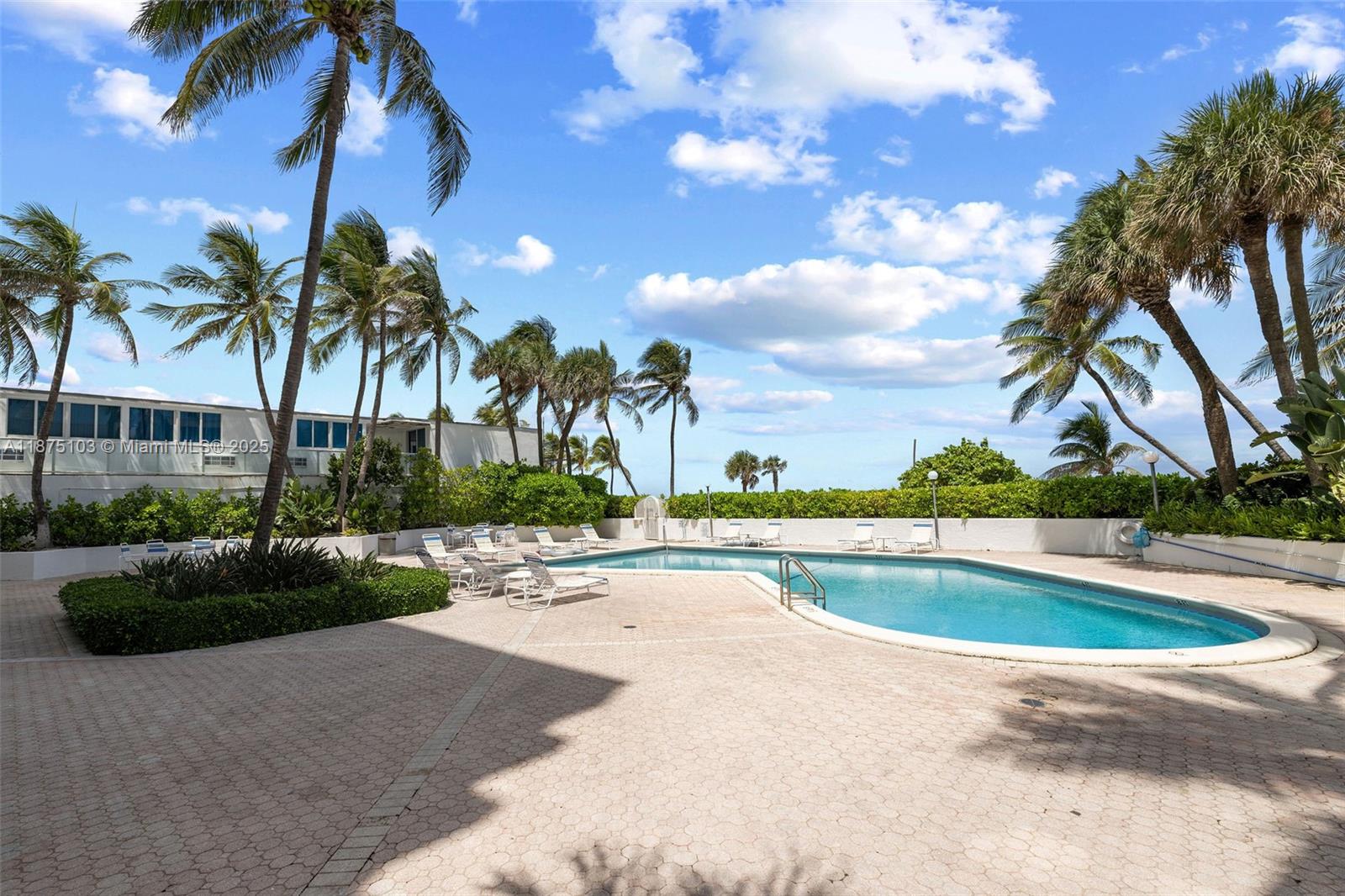 GALERIA CONDO - Residential Lease