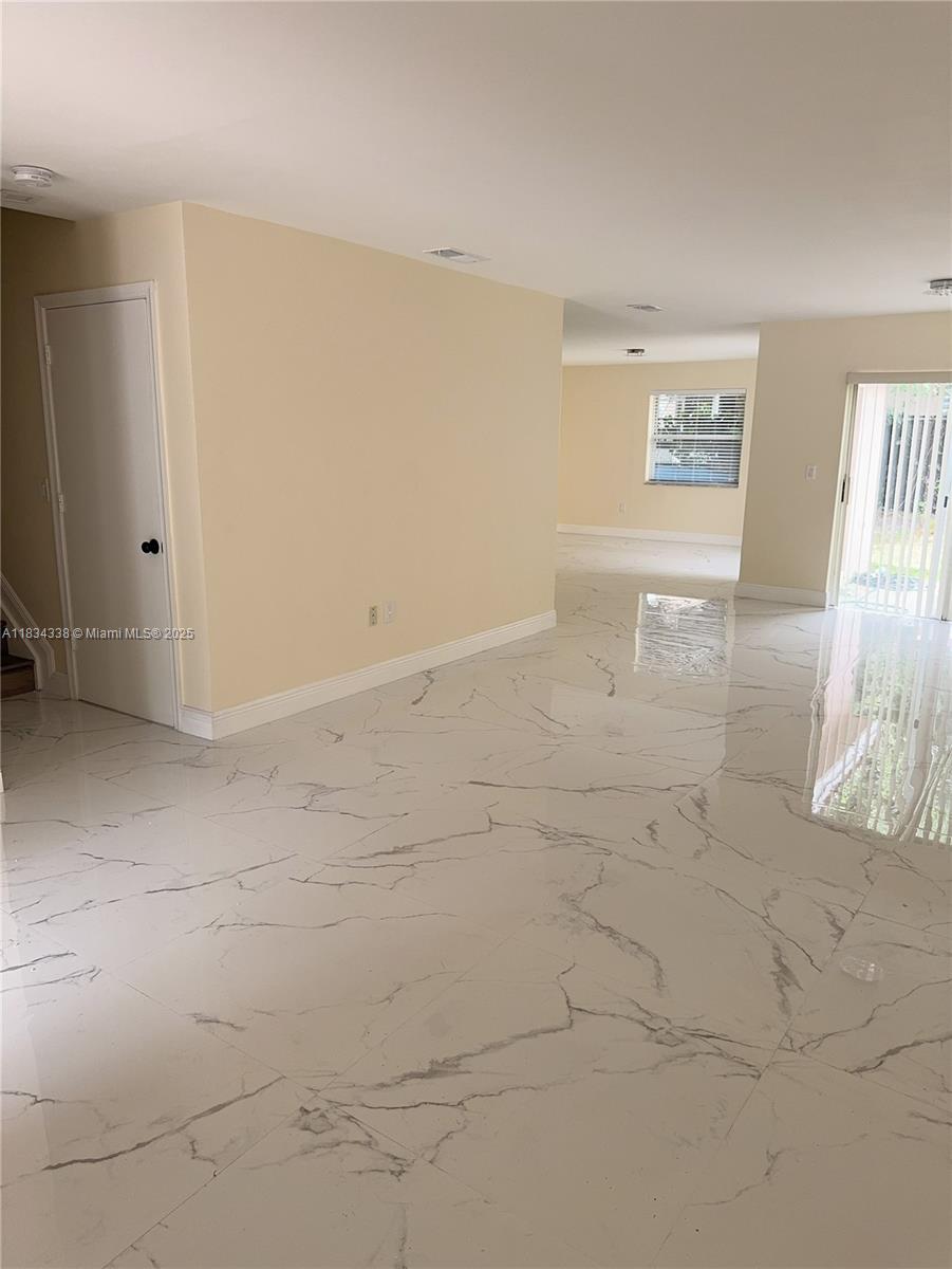 5490 NW 92nd Ave