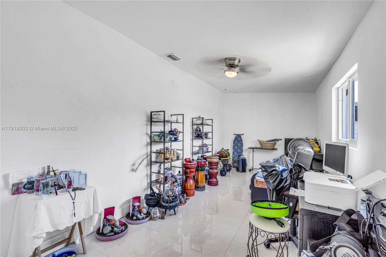 MYRTLE GROVE - Residential