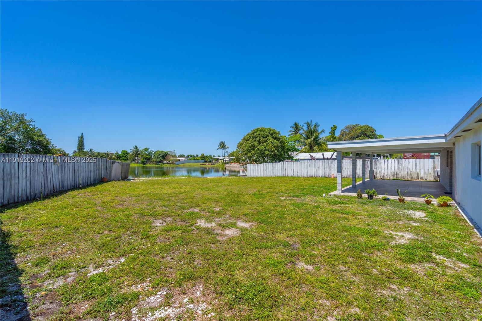 MYRTLE GROVE - Residential