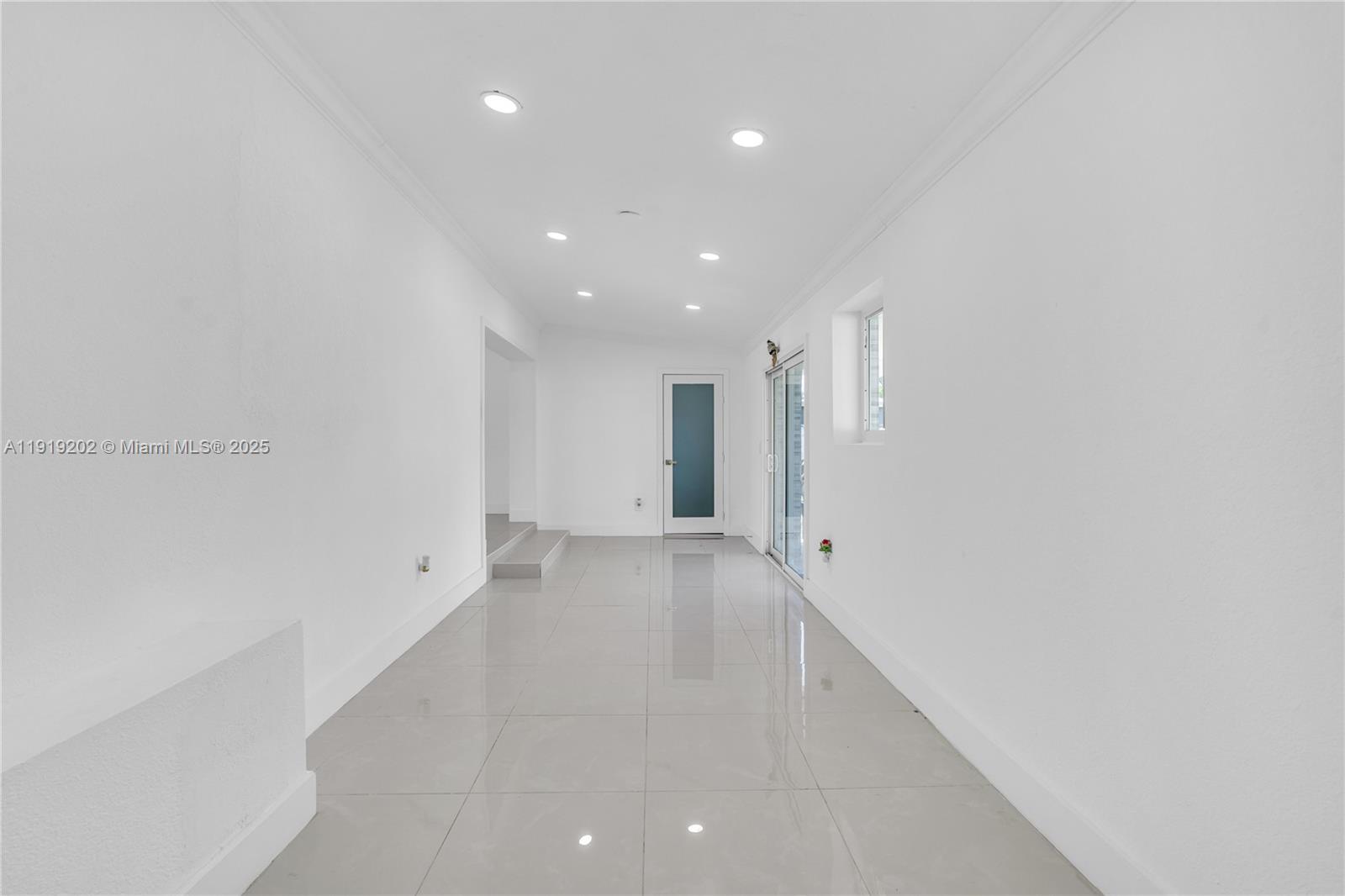 MYRTLE GROVE - Residential