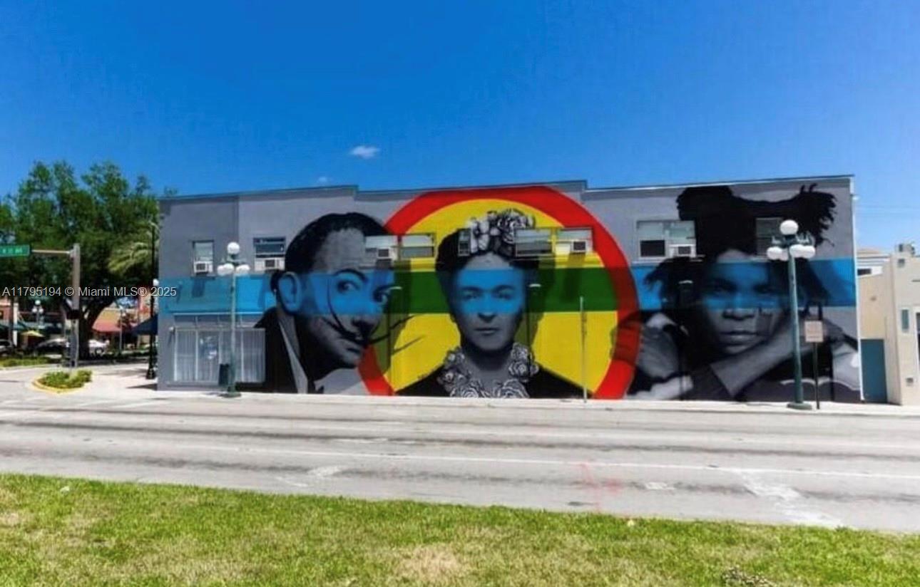 HOLLYWOOD STATION RES CON - Residential Lease