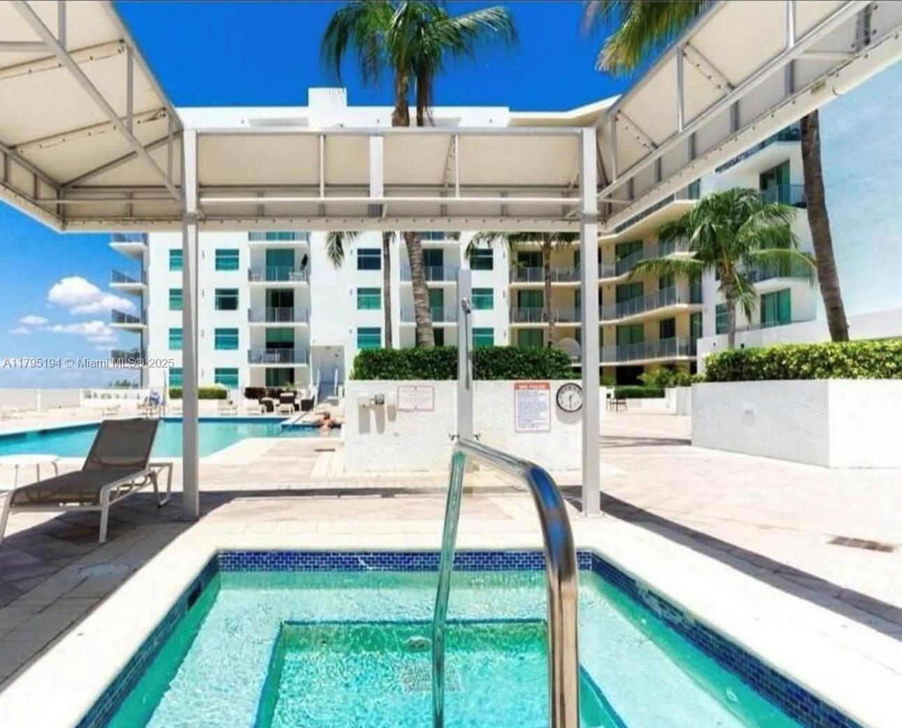 HOLLYWOOD STATION RES CON - Residential Lease