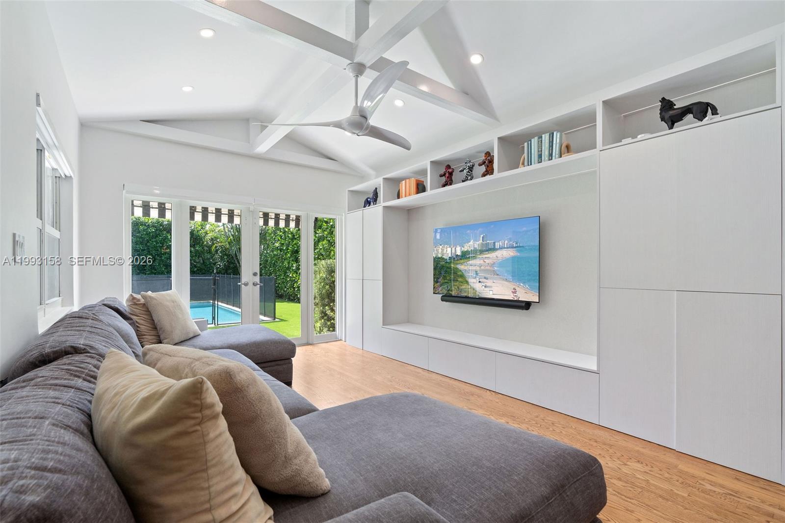 SURPRISE LAKE - Residential Lease