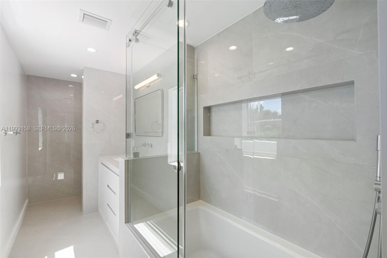 SURPRISE LAKE - Residential Lease