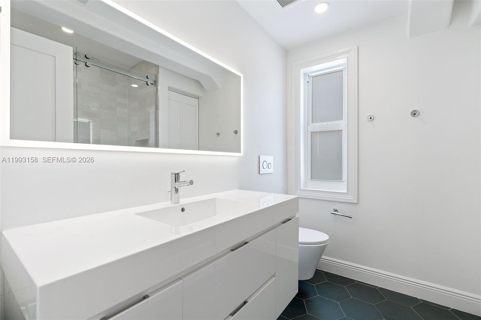 SURPRISE LAKE - Residential Lease