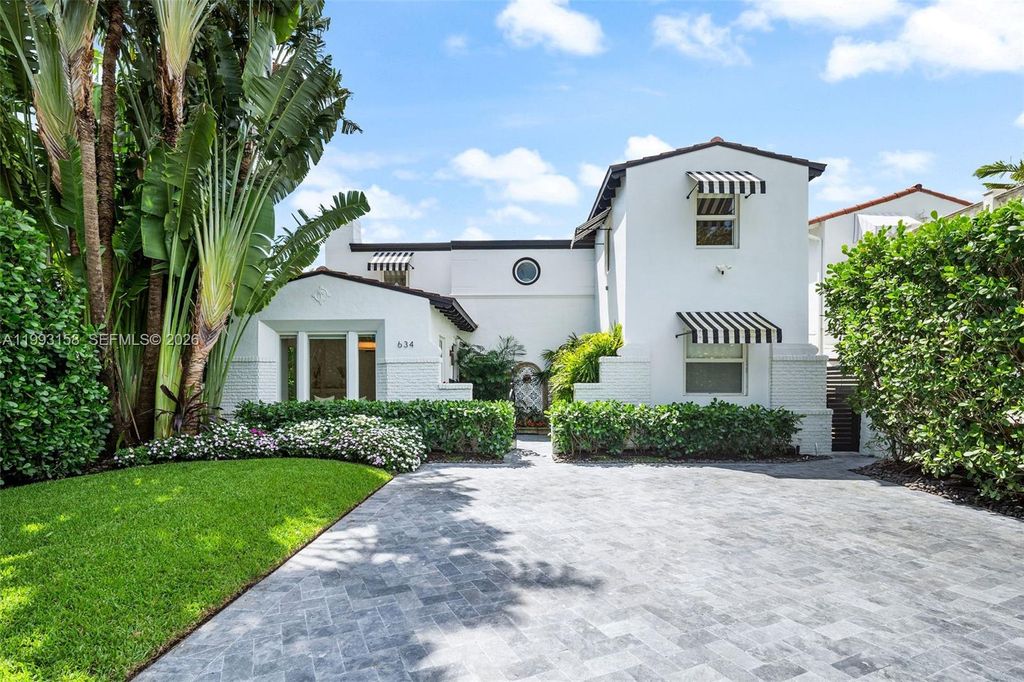 Photo of 634 W 47th St, Miami Beach, FL 33140 (MLS # A11993158)