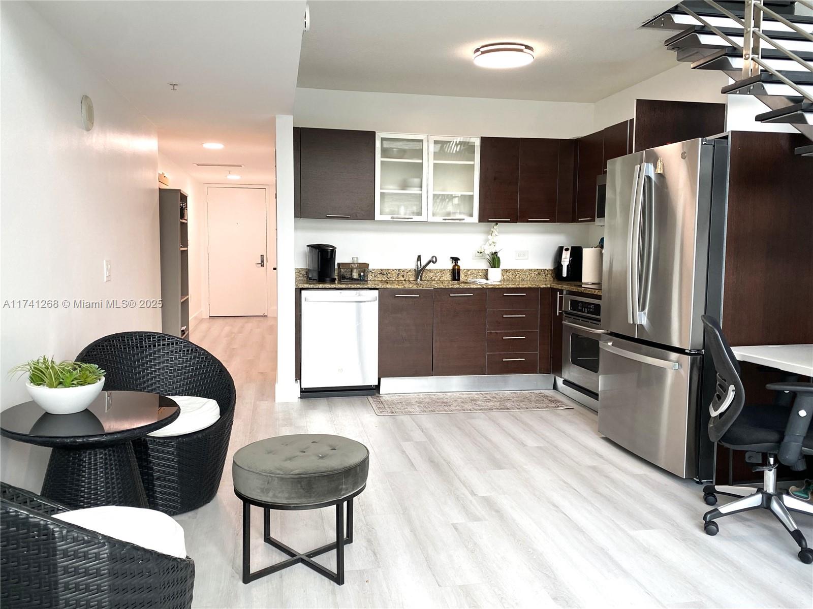 BRICKELL ON THE RIVER S T - Residential Lease