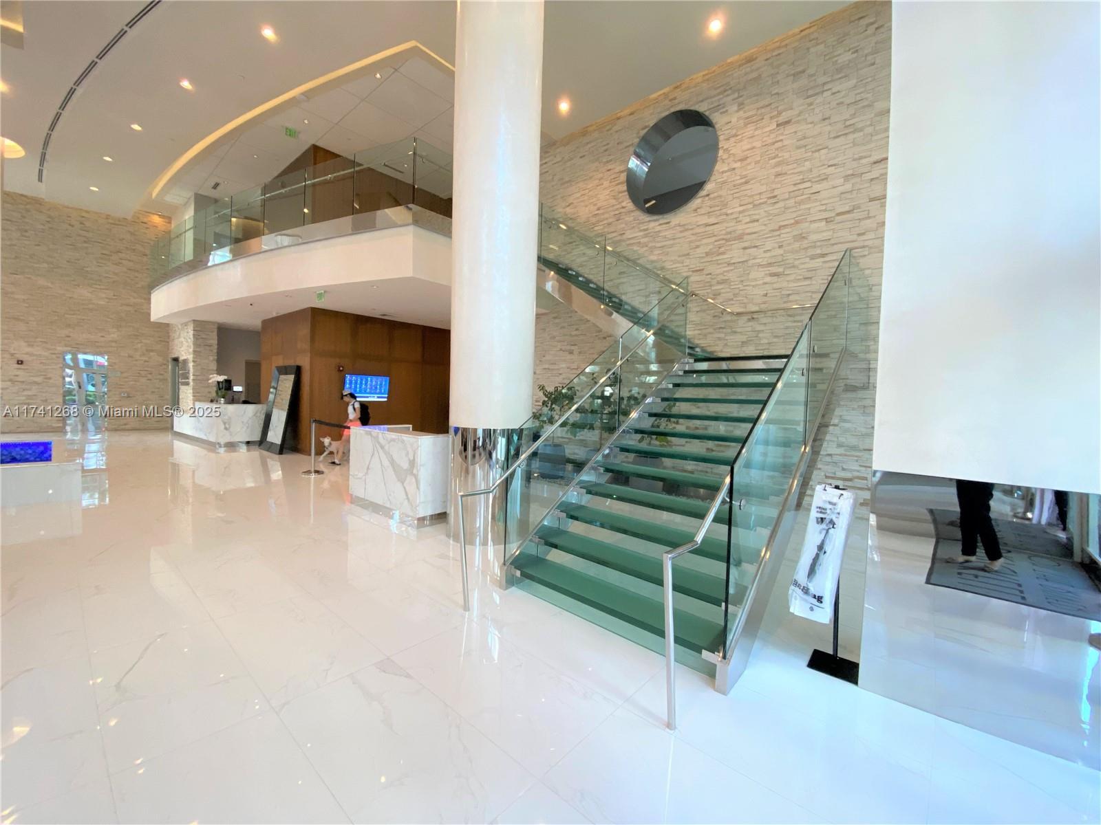 BRICKELL ON THE RIVER S T - Residential Lease