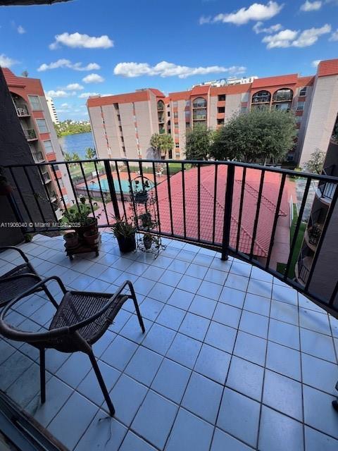 EL CID CONDO - Residential